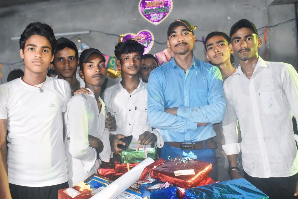 Students celebrating with Er. Vikash Veera at Veera Successforge Classes
